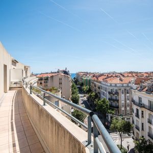 Property in Carre d'Or