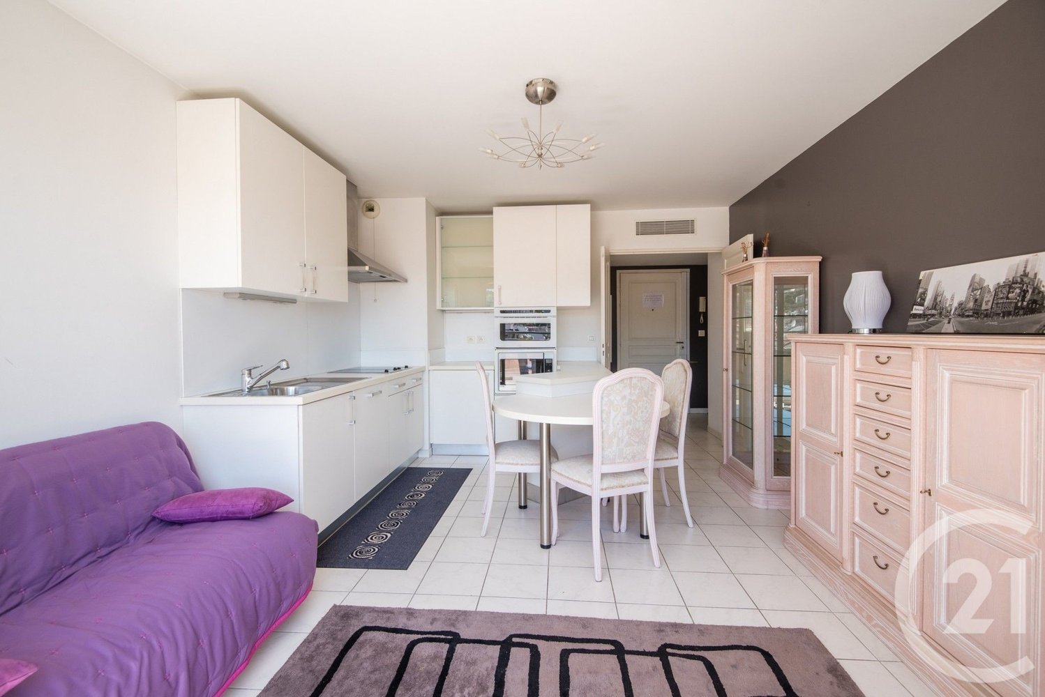 Property photo in Carre d'Or