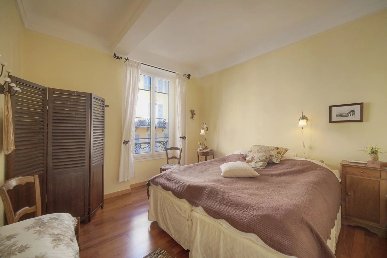 Property photo in Carre d'Or