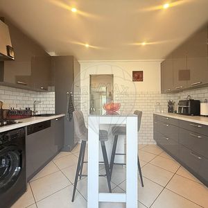Property in Carre d'Or