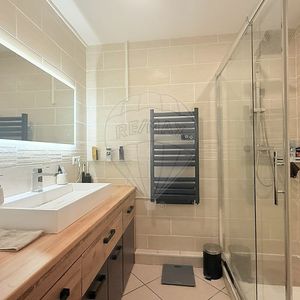 Property in Carre d'Or