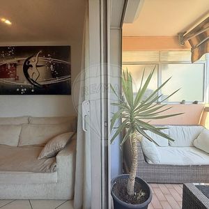 Property in Carre d'Or