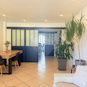 Property in Carre d'Or