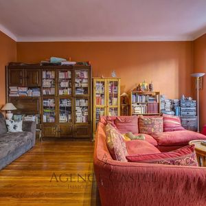 Property in Carre d'Or