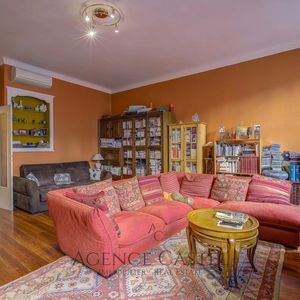 Property in Carre d'Or