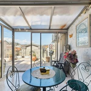 Property in Carre d'Or