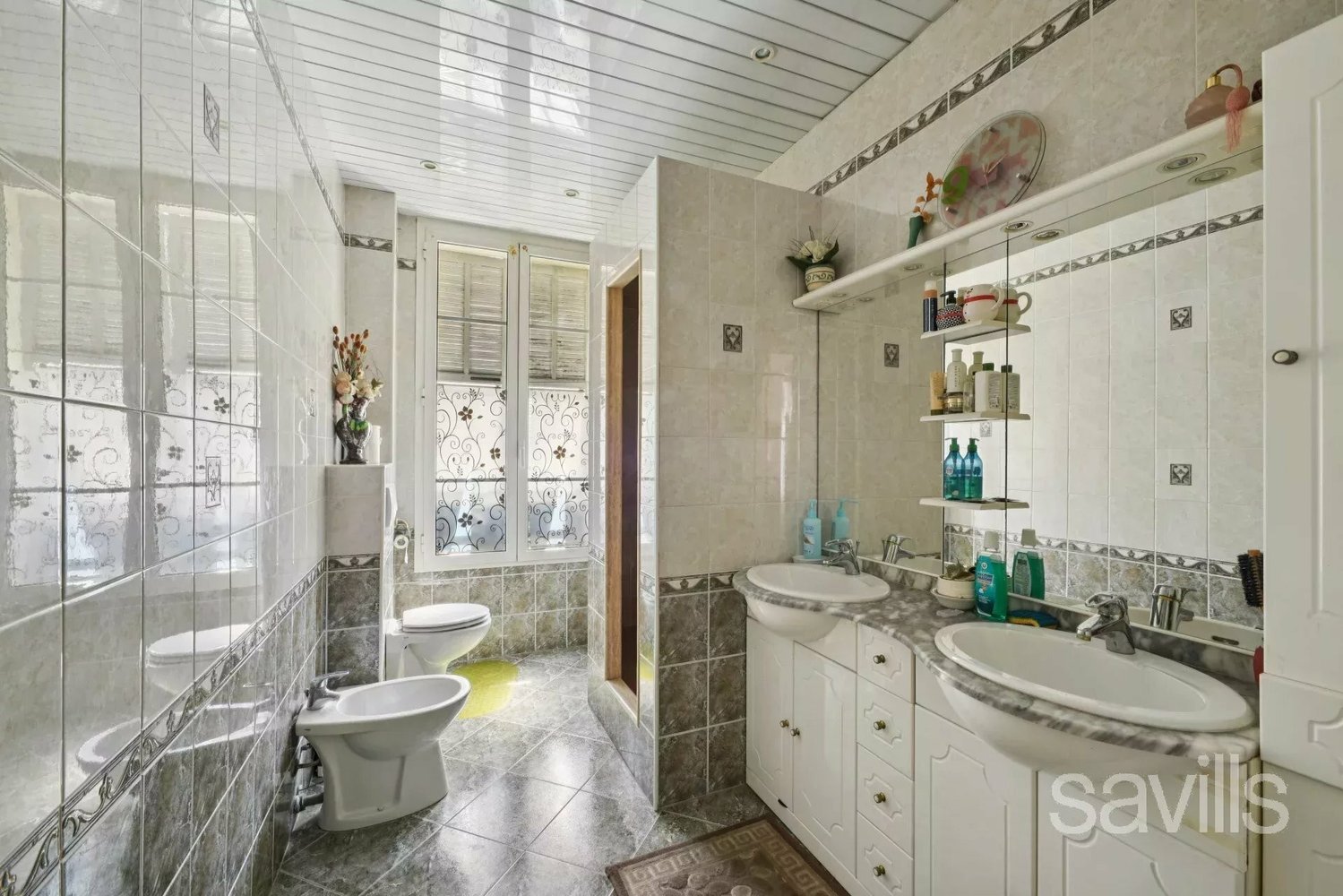 Property photo in Carre d'Or
