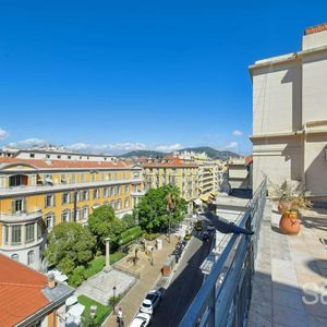 Property in Carre d'Or