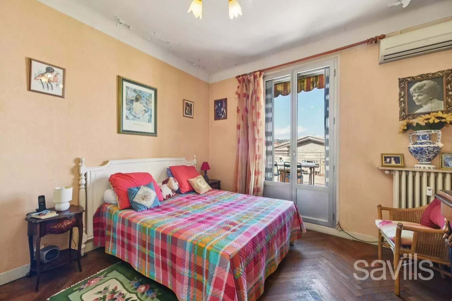 Property photo in Carre d'Or