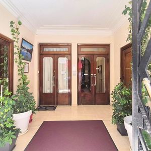 Property in Carre d'Or