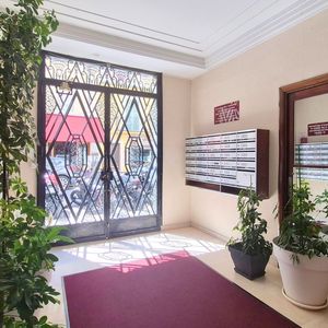 Property in Carre d'Or