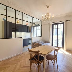 Property in Carre d'Or