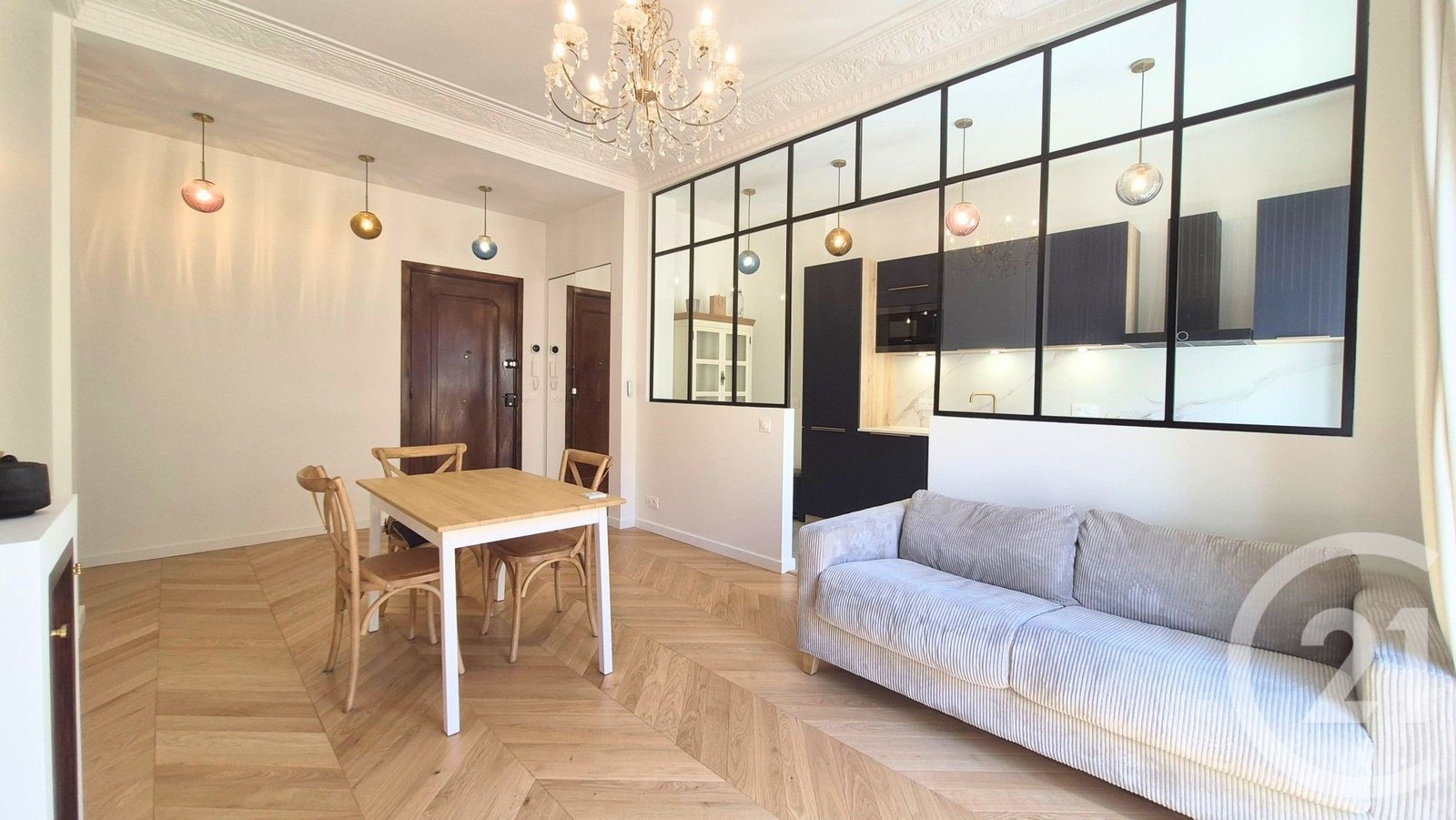 Property photo in Carre d'Or