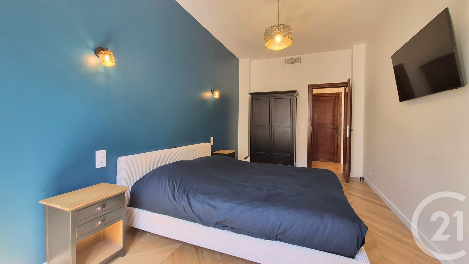 Property photo in Carre d'Or