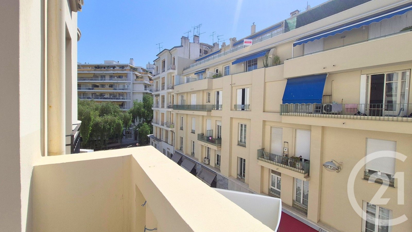 Property photo in Carre d'Or