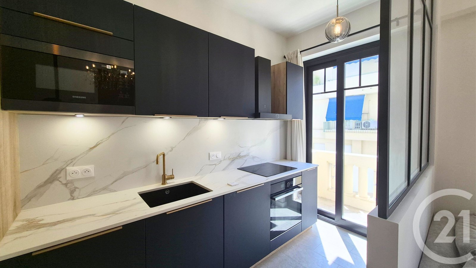 Property photo in Carre d'Or