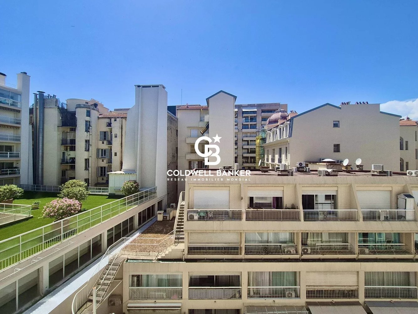 Property photo in Carre d'Or