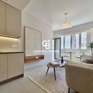 Property in Carre d'Or