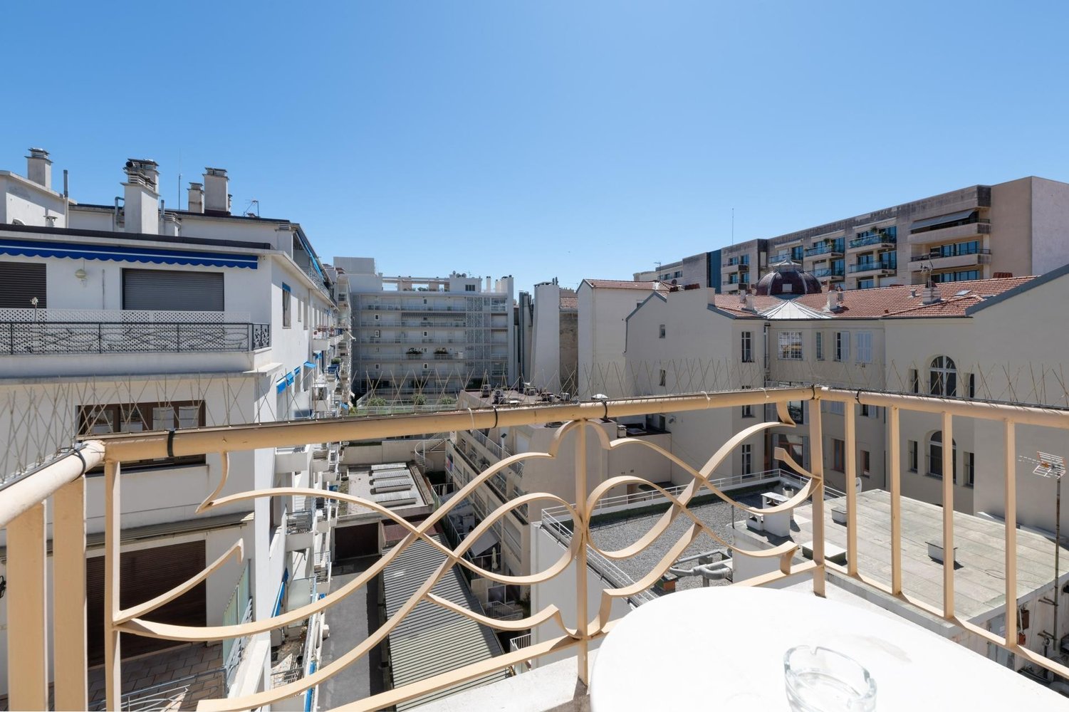Property photo in Carre d'Or