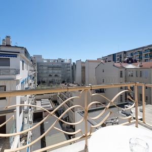 Property in Carre d'Or