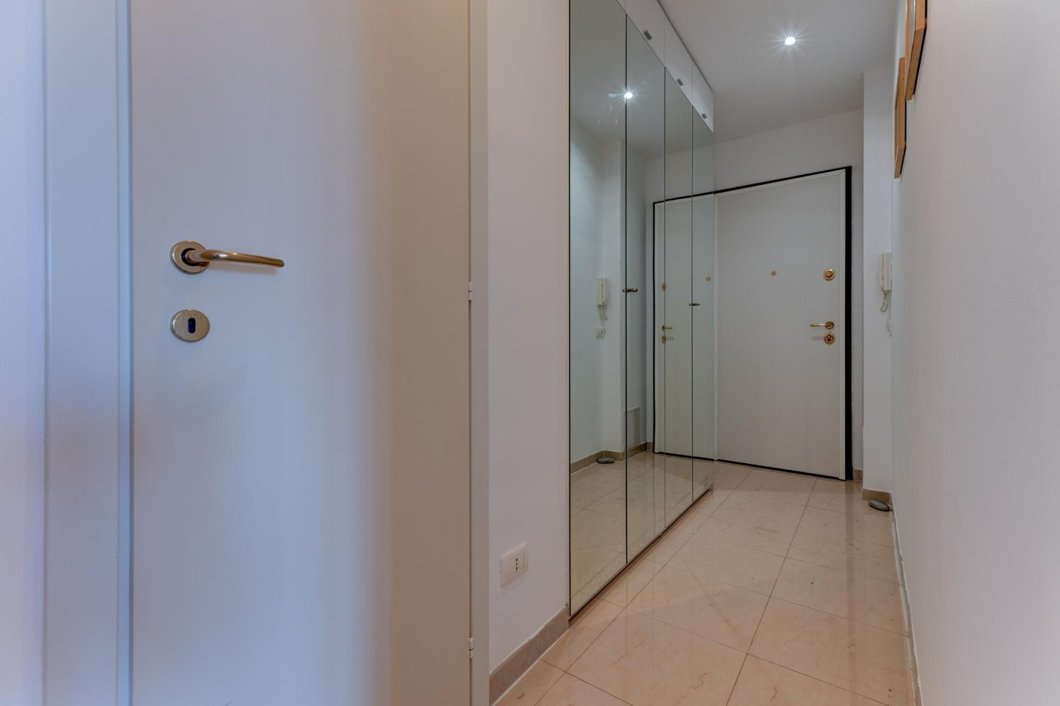 Property photo in Carre d'Or