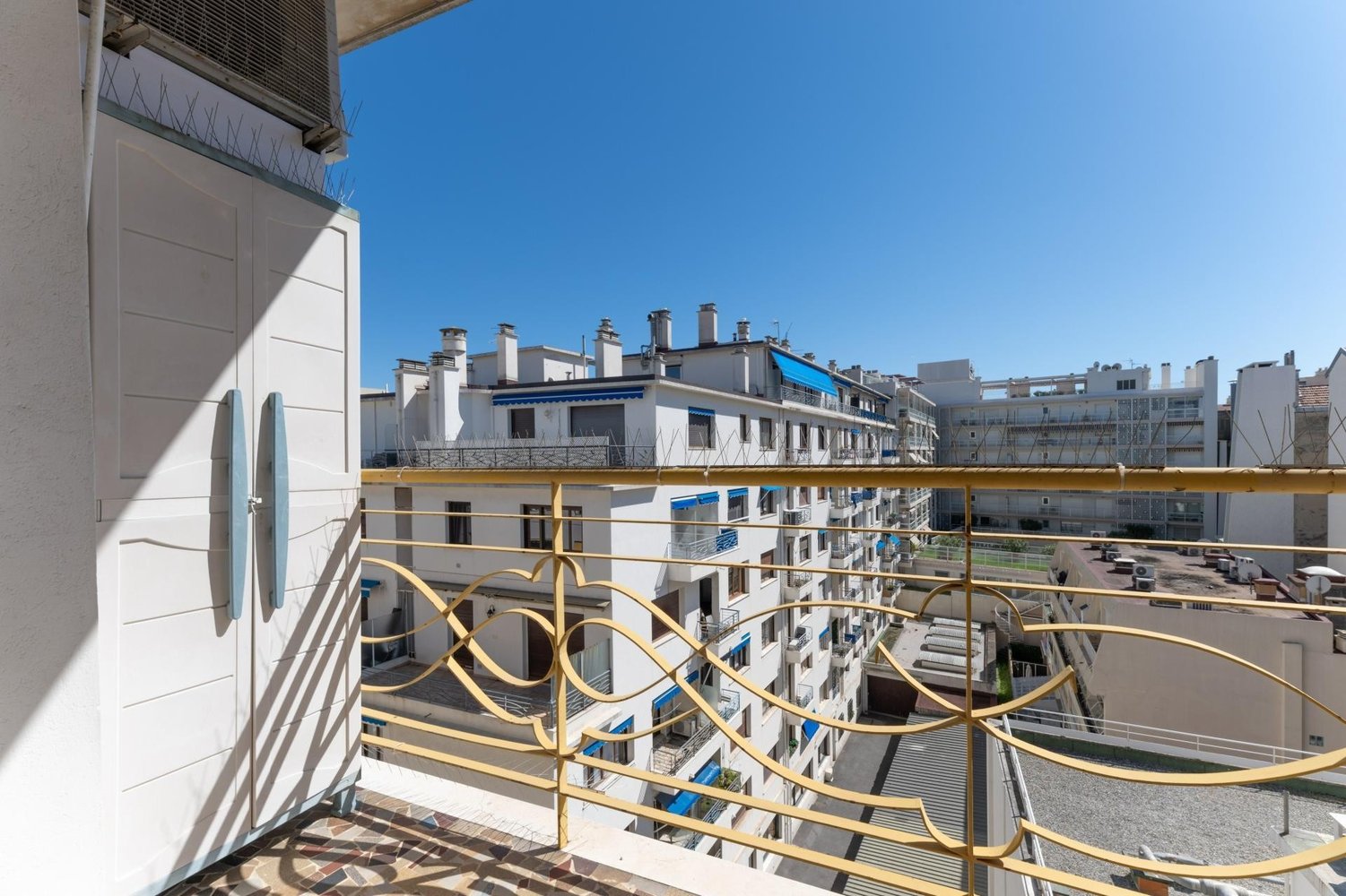 Property photo in Carre d'Or
