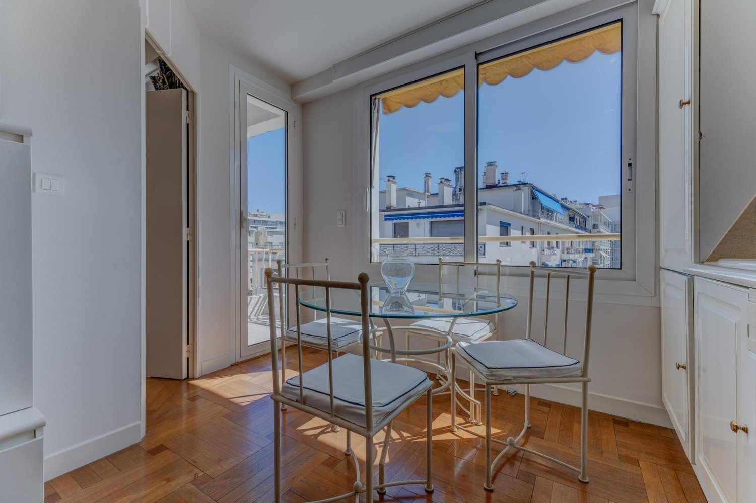 Property photo in Carre d'Or