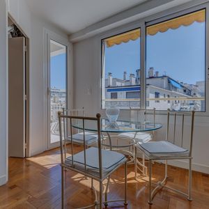 Property in Carre d'Or