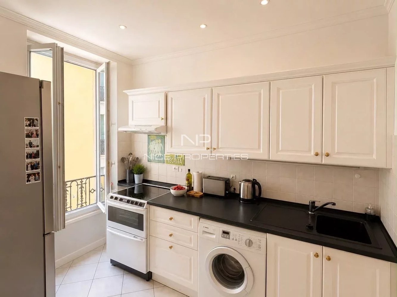 Property photo in Carre d'Or