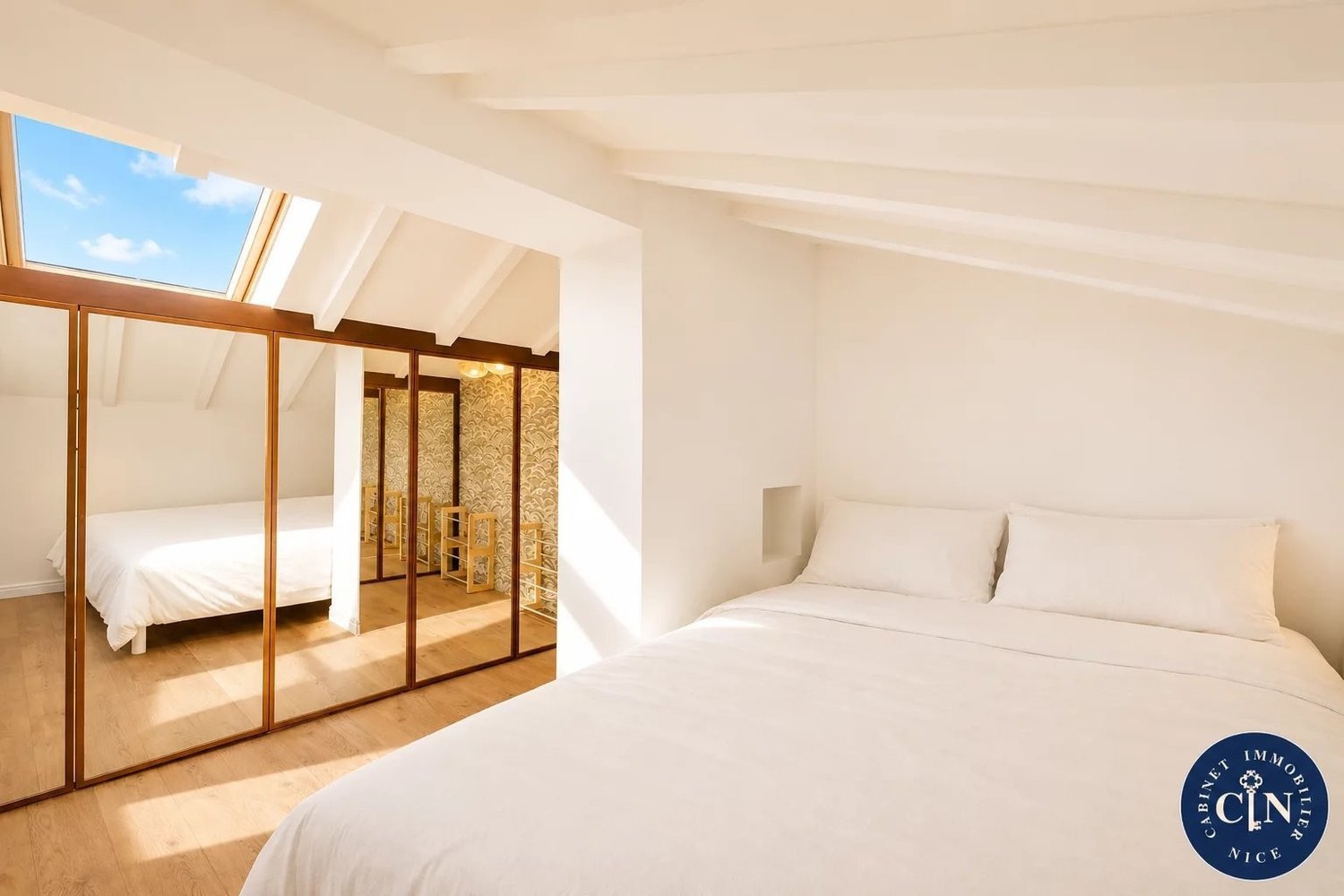 Property photo in Carre d'Or