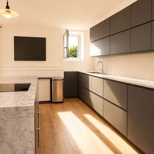 Property in Carre d'Or