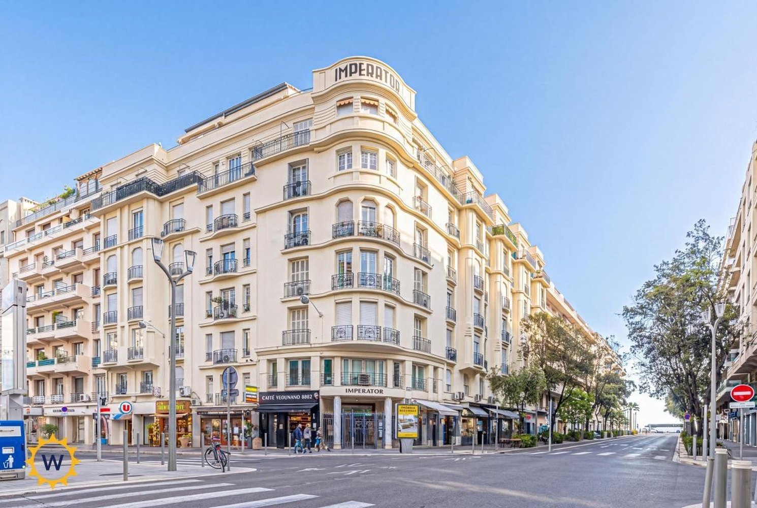 Property photo in Carre d'Or