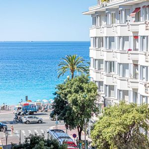 Property in Carre d'Or