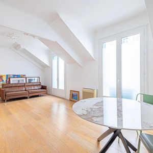 Property in Carre d'Or