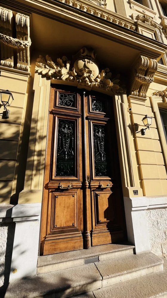 Property photo in Carre d'Or