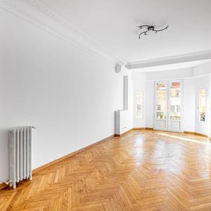 Property in Carre d'Or