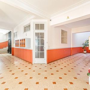 Property in Carre d'Or