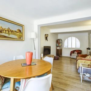 Property in Carre d'Or