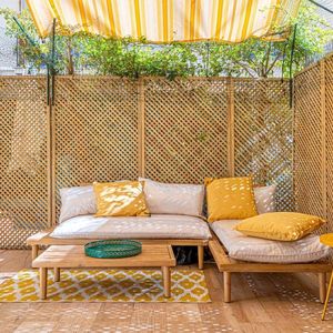 Property in Carre d'Or