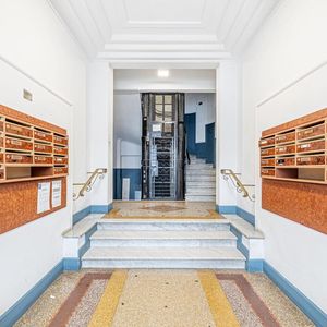 Property in Carre d'Or