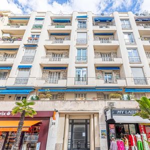 Property in Carre d'Or