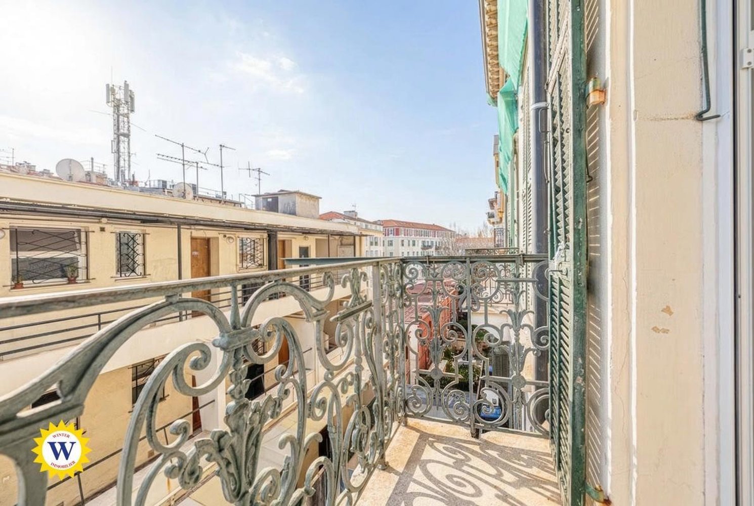 Property photo in Carre d'Or