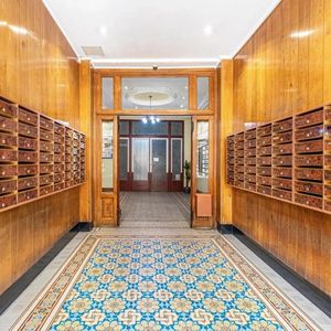 Property in Carre d'Or