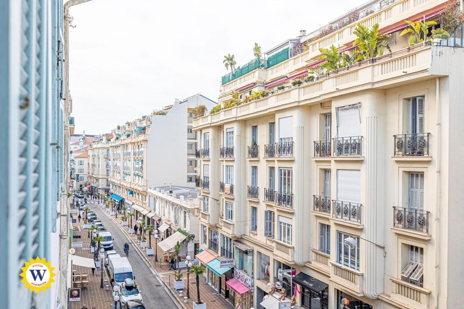 Property photo in Carre d'Or