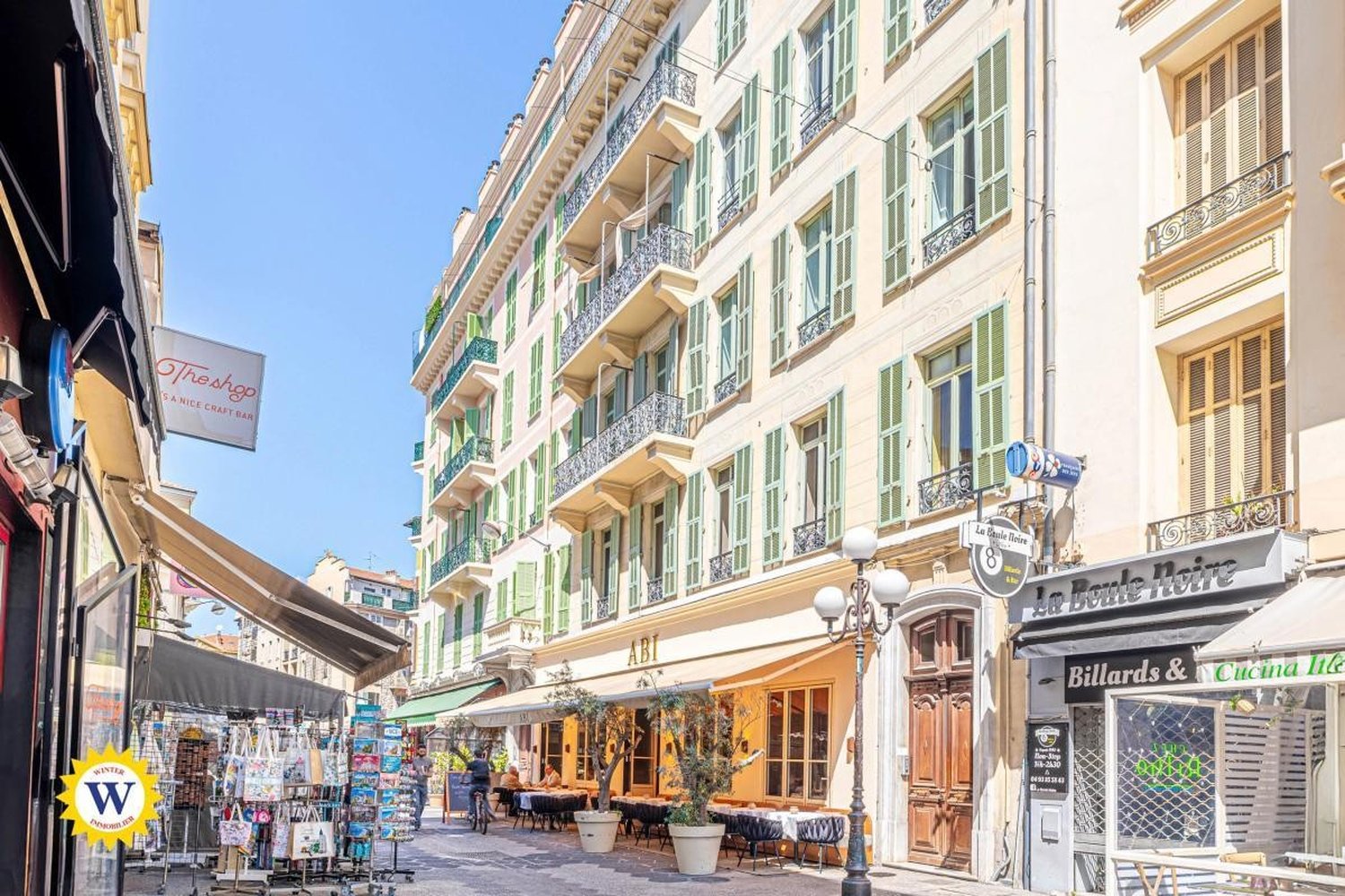 Property photo in Carre d'Or