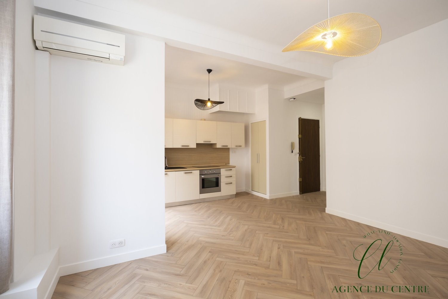 Property photo in Carre d'Or