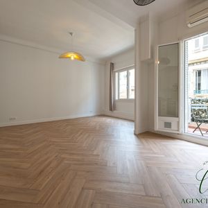 Property in Carre d'Or