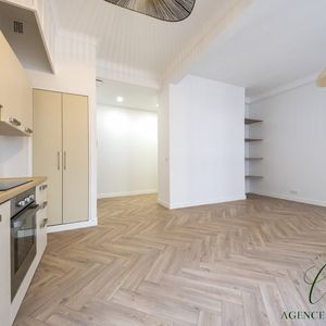 Property in Carre d'Or