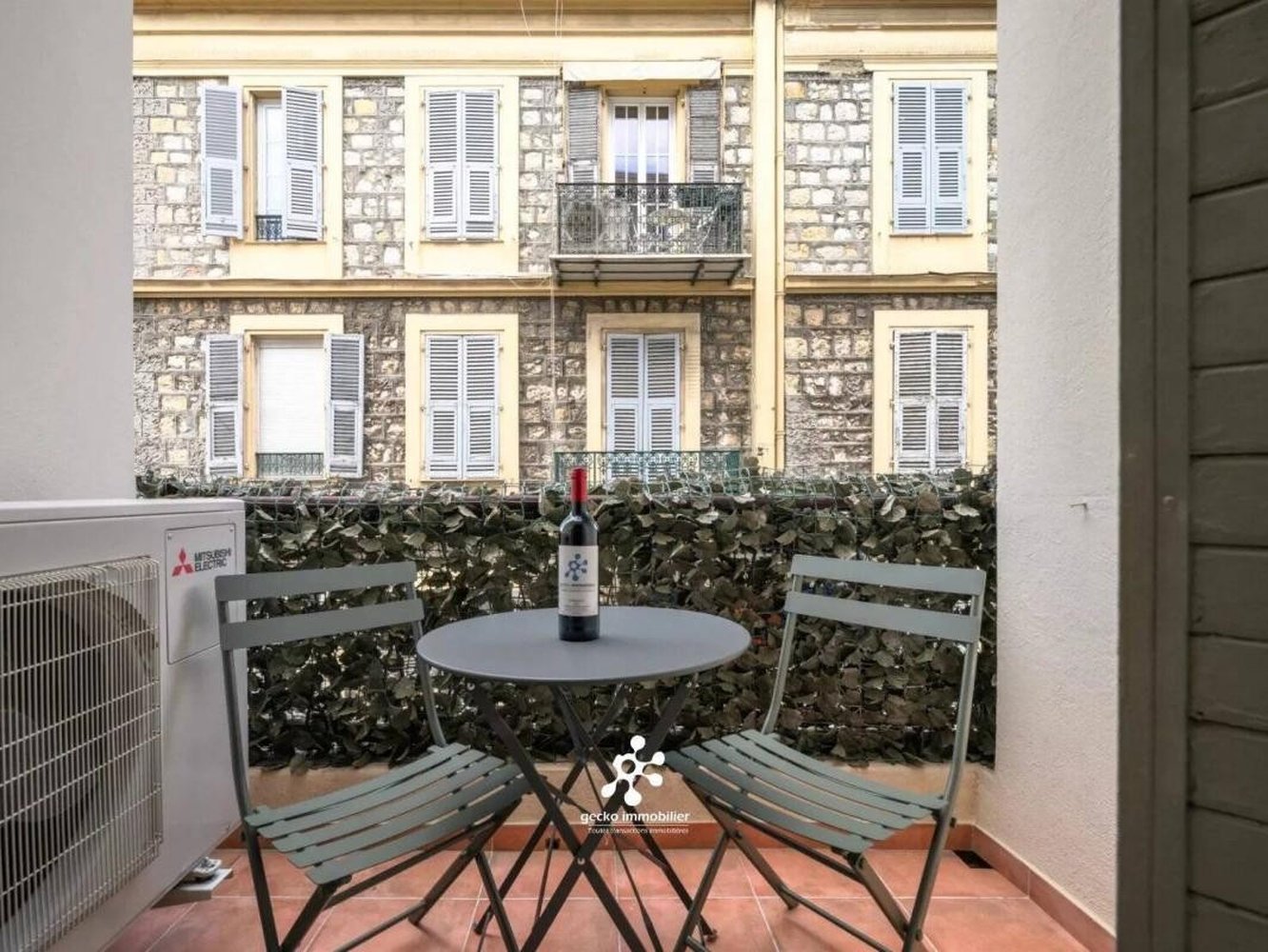 Property photo in Carre d'Or