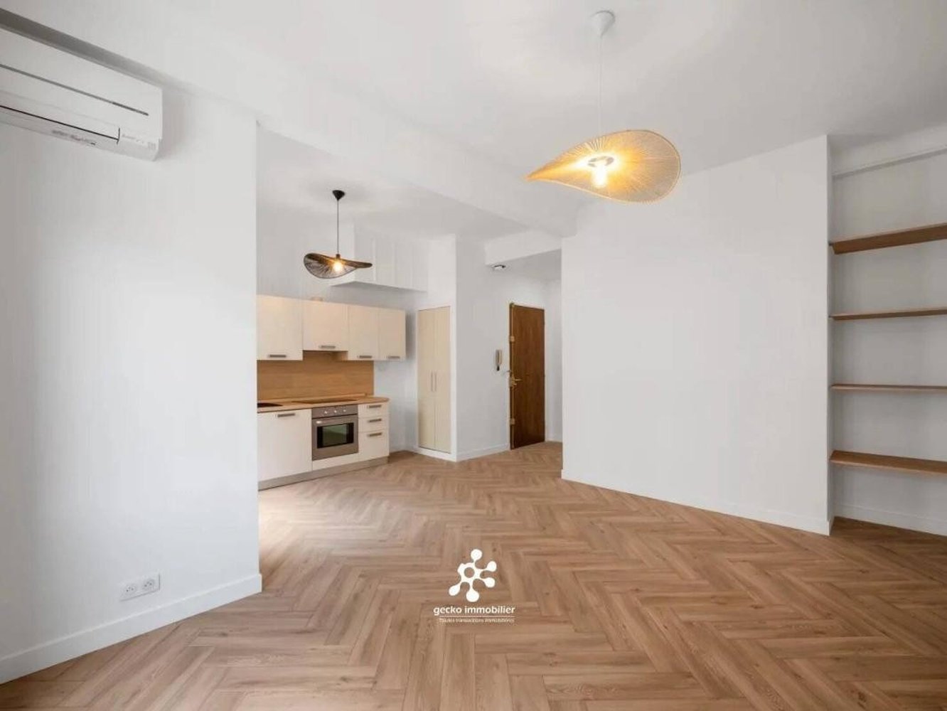 Property photo in Carre d'Or